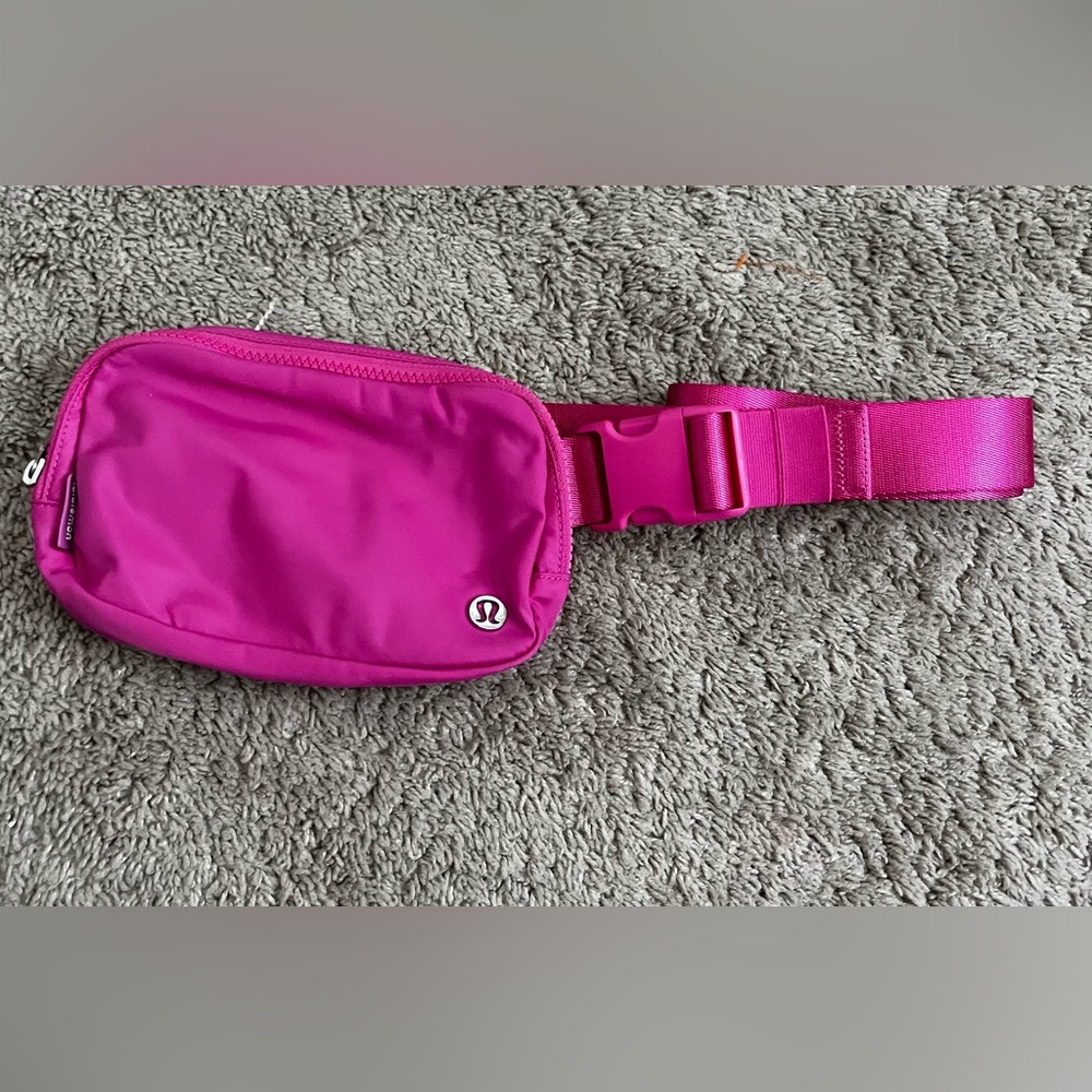 Lululemon Sonic Pink Belt Bag